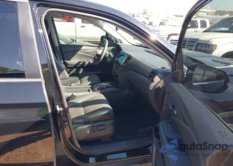 2021 Honda Pilot Awd Special Edition z USA, uszkodzony, nr VIN 5FNYF6H28MB019915